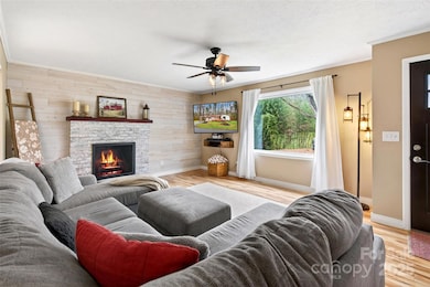 45 Due West Rd, Hendersonville, NC 28792 - photo 5