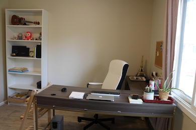 8833 N Maplebrook Ct, Brooklyn Park, MN 55445 - photo 7