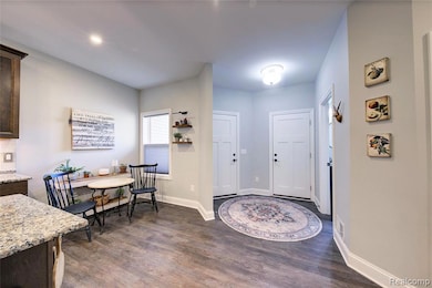 5904 Woodruff View Dr, Brighton, MI 48116 - photo 2