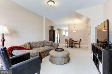 22775 Fountain Grove Square, Ashburn, VA 20148 - photo 4