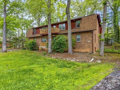 125 Atwood Dr, Hendersonville, NC 28792 - photo 3