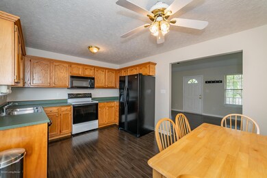 125 M G M Ct, Mount Washington, KY 40047 - photo 7