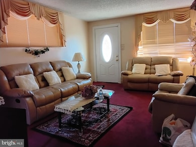 27 Concord Rd, Darby, PA 19023 - photo 2