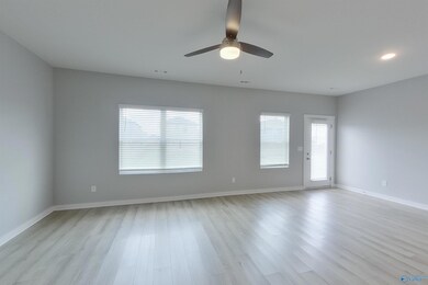 6405 Upchurch Dr, Huntsville, AL 35806 - photo 7