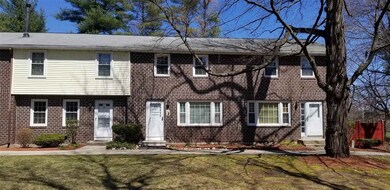 83 Oakridge Dr, Londonderry, NH 03053 - photo 4