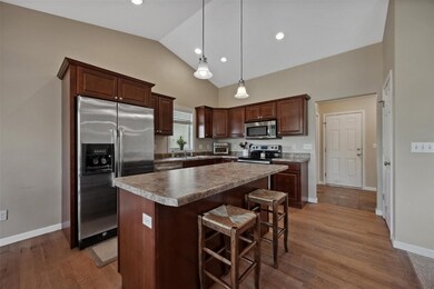 520 Rosedale Dr, Center Point, IA 52213 - photo 7