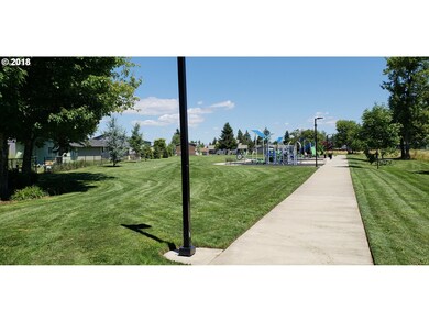 2172 Shadylane Dr, Springfield, OR 97477 - photo 5