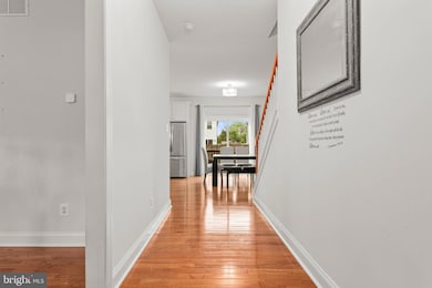 255 Summit Ave, Conshohocken, PA 19428 - photo 6