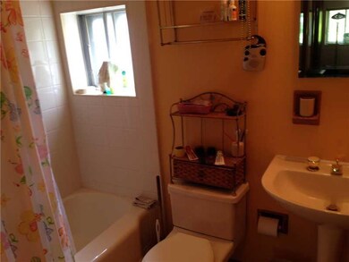 Full Bath.