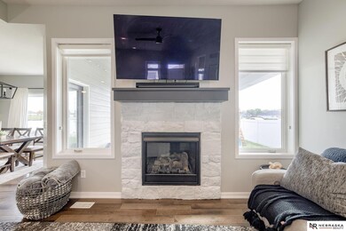 9420 Green Valley Ln, Lincoln, NE 68516 - photo 5