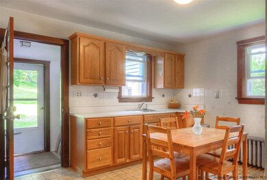 401 Crescent Ave, Highland, NY 12528 - photo 5