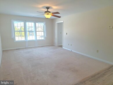 801 W Shady Ln, Enola, PA 17025 - photo 7