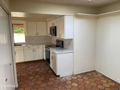 1927 E Linger Ln, Phoenix, AZ 85020 - photo 4
