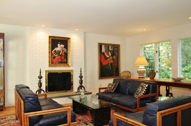 31 Reservoir Ln, Stamford, CT 06903 - photo 4