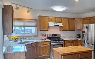 2131 Tahoe Pkwy, Algonquin, IL 60102 - photo 2