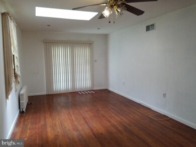 741 Maple Rd, Woodbury, NJ 08096 - photo 6