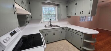 1329 Foster St, Charleston, SC 29407 - photo 5