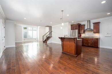 422 Sweetbriar St, Pittsburgh, PA 15211 - photo 3