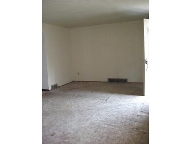 Living Room. great space to just relax in this lar
