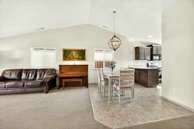 3537 Durst St, Medford, OR 97504 - photo 5