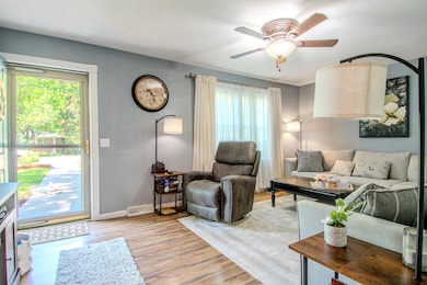 1715 Cedar Ln, Holts Summit