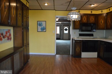 1327 Spruce St, Ashland, PA 17921 - photo 4