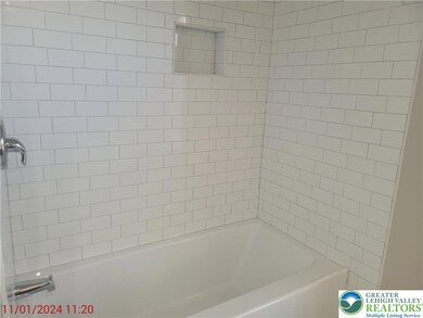 121 S Main St unit 123, Alburtis, PA 18011 - photo 6