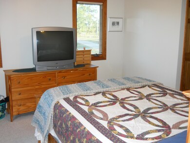 5195 N. Miles