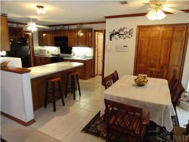 2707 Woodbreeze Dr, Cantonment, FL 32533 - photo 7