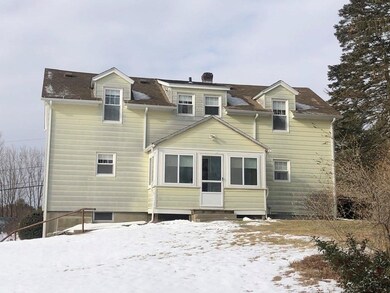 589 Henshaw St, Rochdale, MA 01542 - photo 4