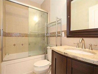 135-137 Salem St unit 7, Boston, MA 02113 - photo 6