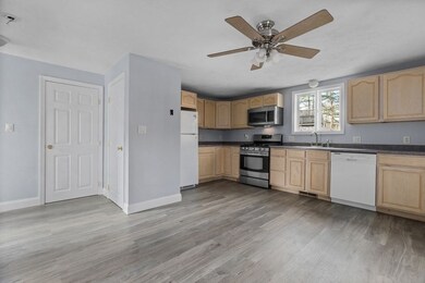 216 Forest St, Rockland, MA 02370 - photo 3