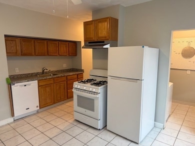 21 Sylvan St unit 1, Worcester, MA 01603 - photo 2