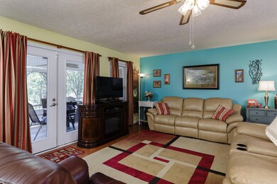 340SCurrant-17