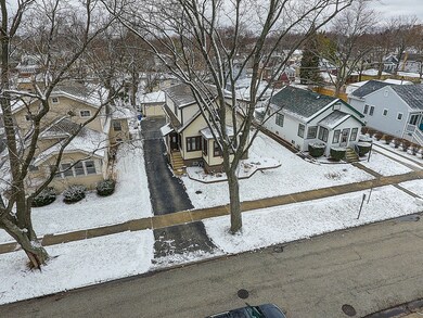 1677 Henry Ave, Des Plaines, IL 60016 - photo 3