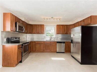 4880 Sharon Ave, Columbus, OH 43214 - photo 3