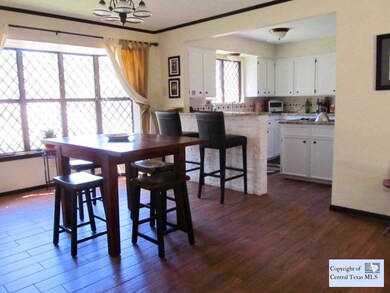 308 Oakridge Dr, San Marcos, TX 78666 - photo 7