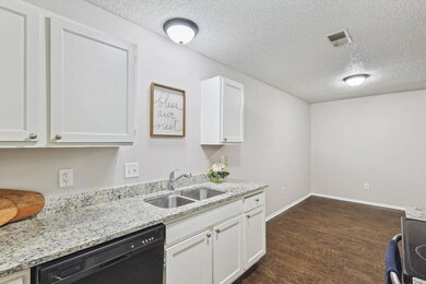 6337 Mark Ct, North Richland Hills, TX 76182 - photo 4