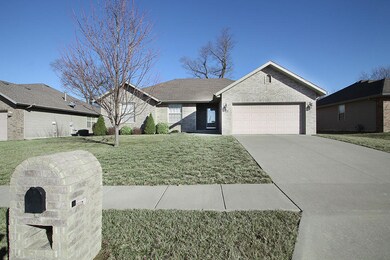 789 E Ozark Jubilee, Nixa, MO 65714 - photo 2