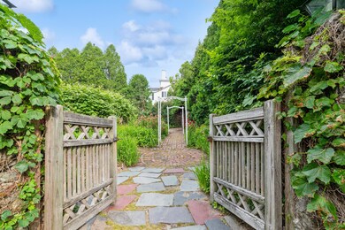 92 Middle St, Saco, ME 04072 - photo 5