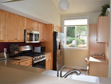 48 Park Rd unit 4A, South Burlington, VT 05403 - photo 2