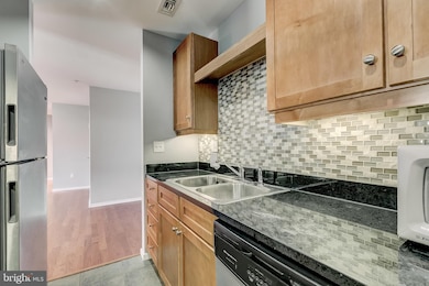 1211 unit 305, Baltimore, MD 21230 - photo 7