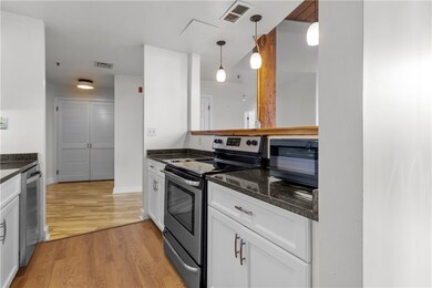 555 S Water St unit 219, Providence, RI 02903 - photo 3