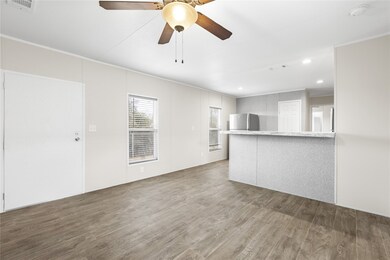 Living/Dining area