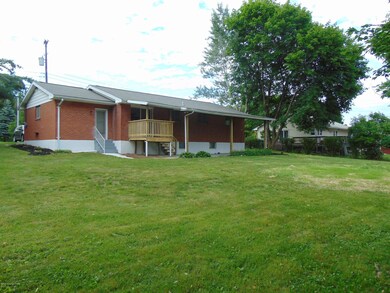 1204 Bayberry Rd, Pen Argyl, PA 18072 - photo 7