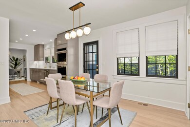 Breakfast Room