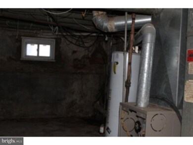 724 York St, Camden, NJ 08102 - photo 6