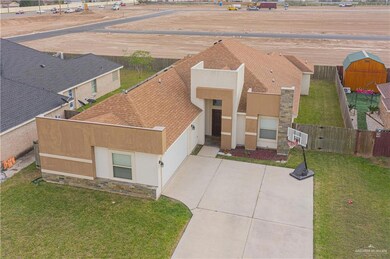 509 Elena Ln, Alamo, TX 78516 - photo 2