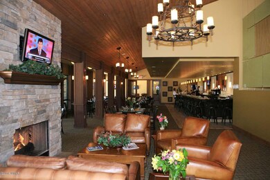 Torreon Clubhouse Lounge-Bar