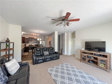 2475 Blackthorn Dr, Franklin, IN 46131 - photo 5